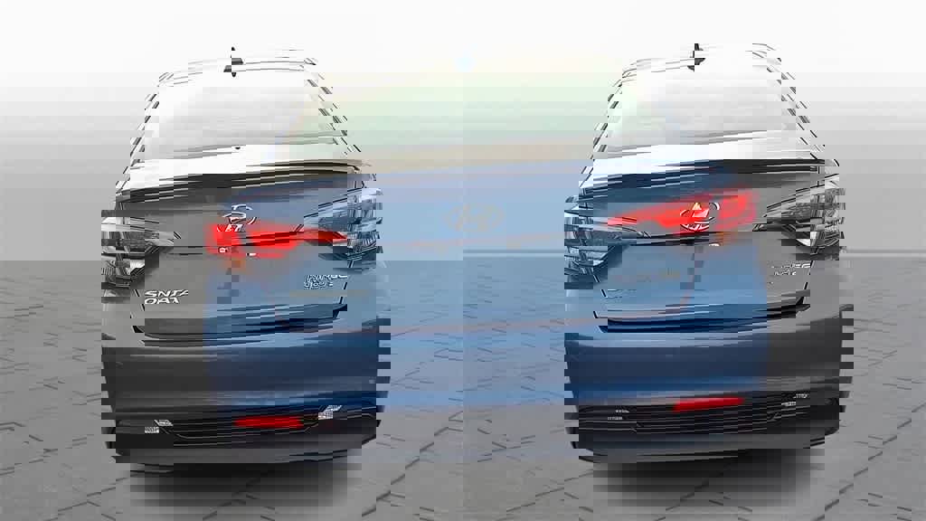 Used 2016 Hyundai Sonata SE image 7