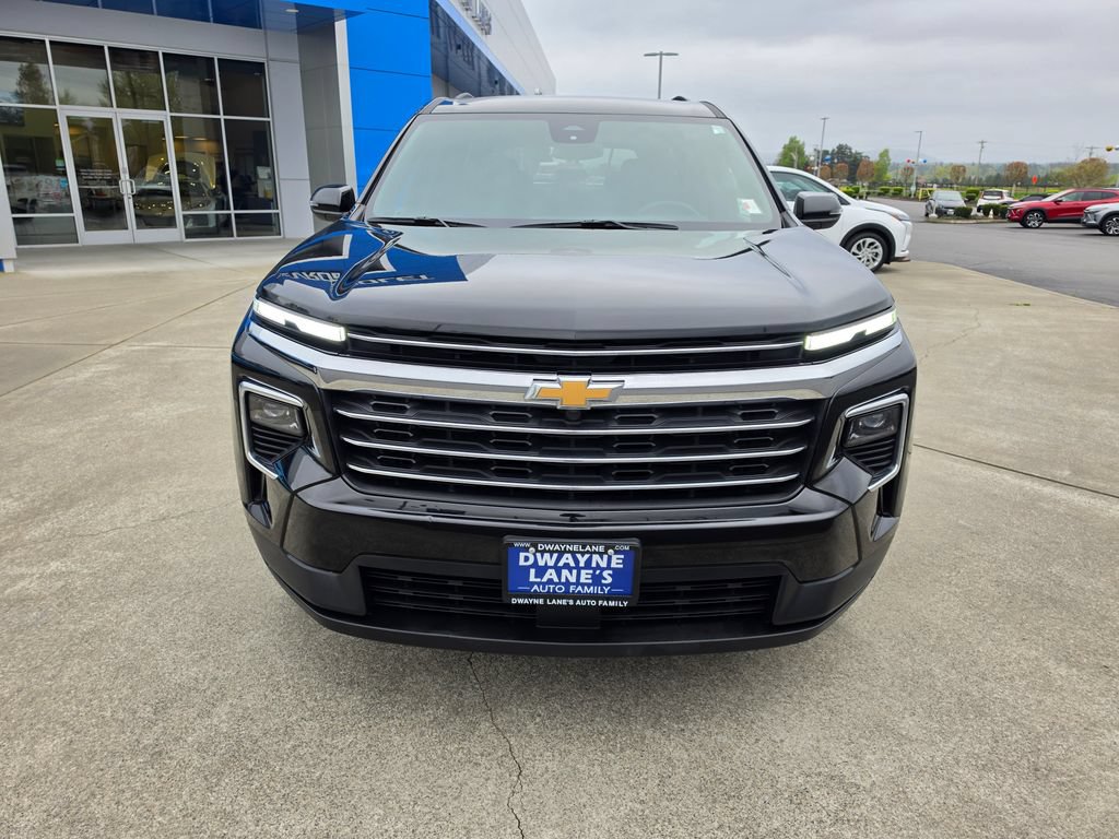 Used 2025 Chevrolet Traverse LT AWD/4WD image 9