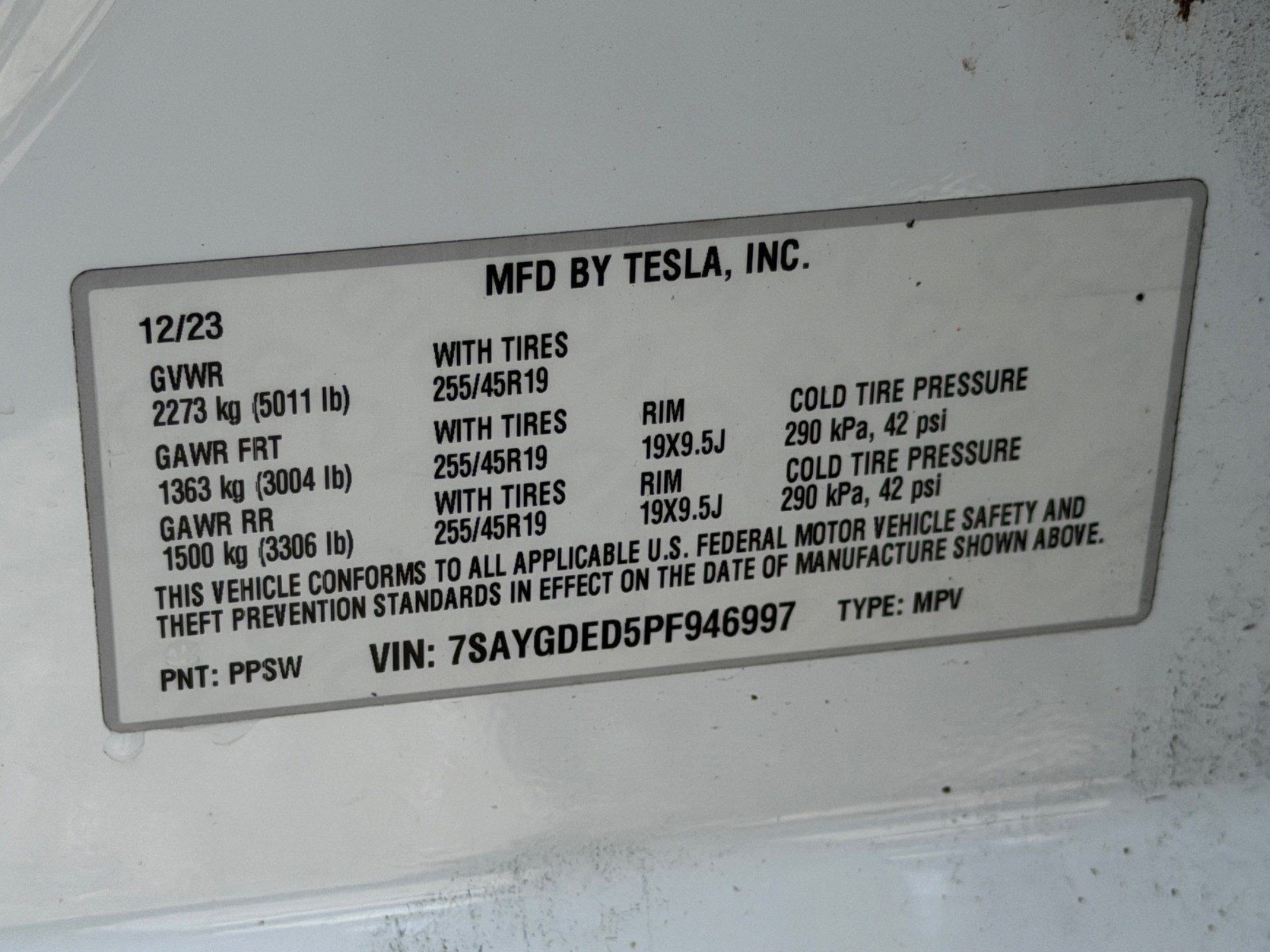 Used 2023 Tesla Model Y 2WD image 22