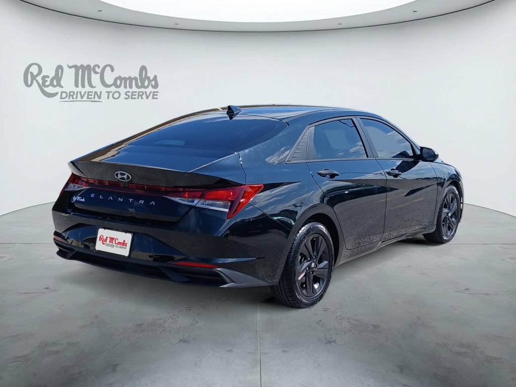 Used 2021 Hyundai Elantra SEL w/ Convenience Package FWD image 5