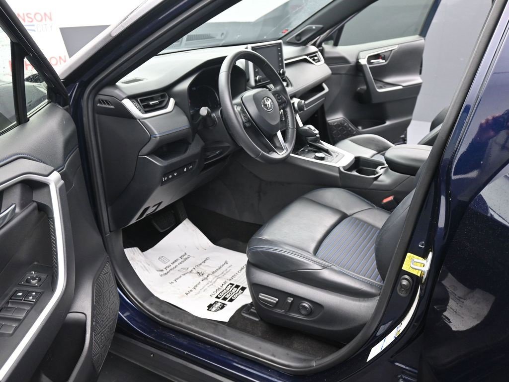 Used 2021 Toyota RAV4 XSE image 18