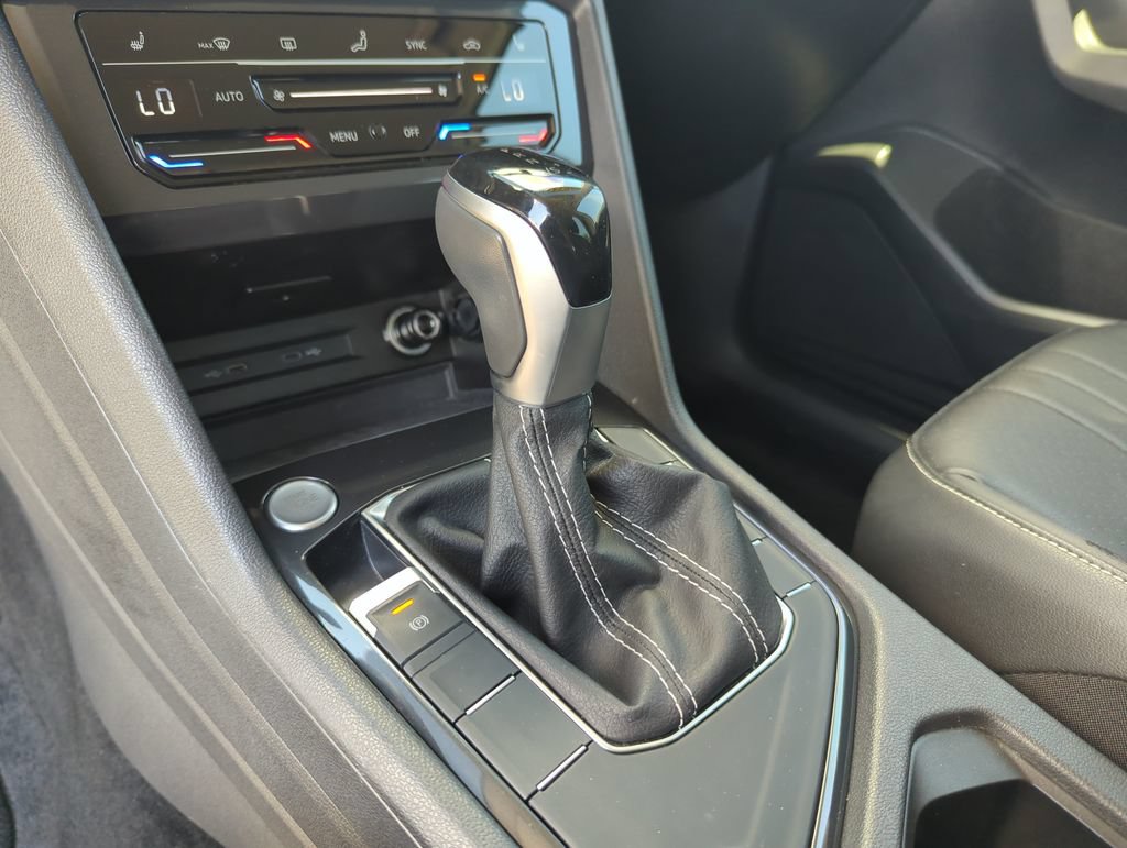 Used 2024 Volkswagen Tiguan SE FWD image 41