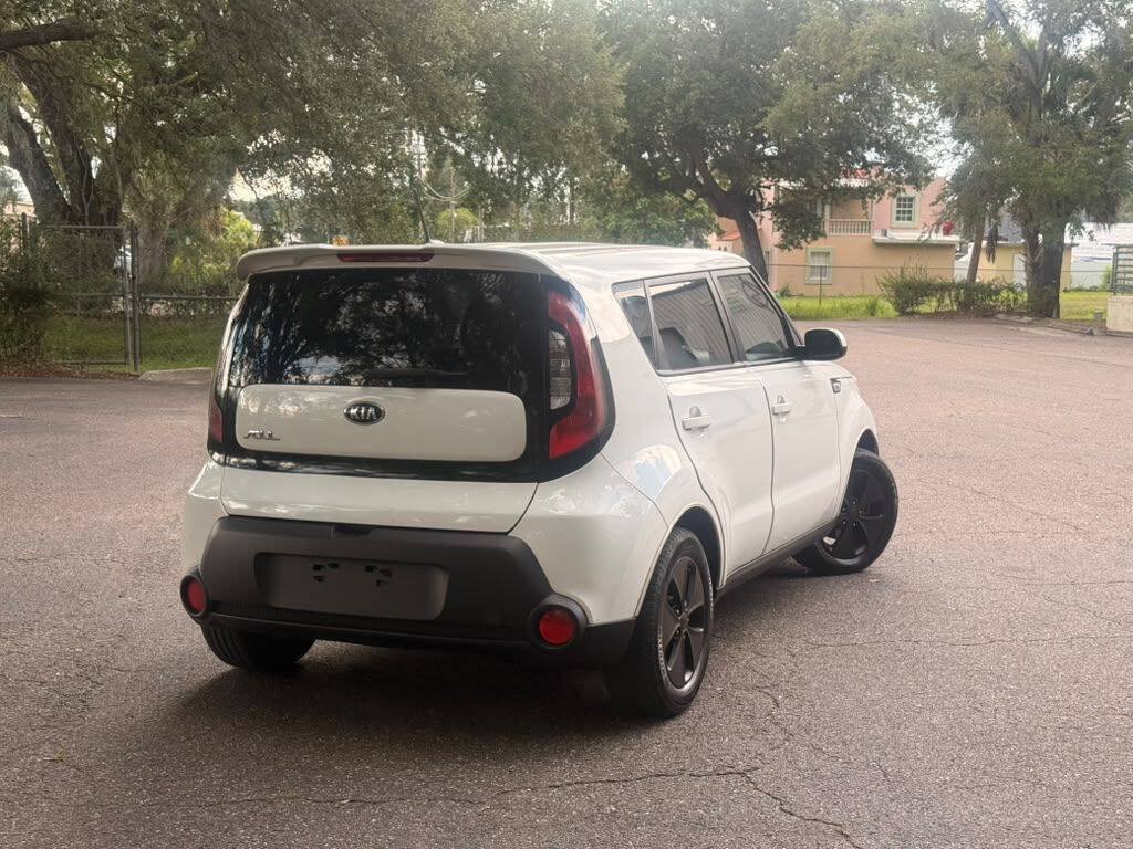 Used 2016 Kia Soul FWD image 5