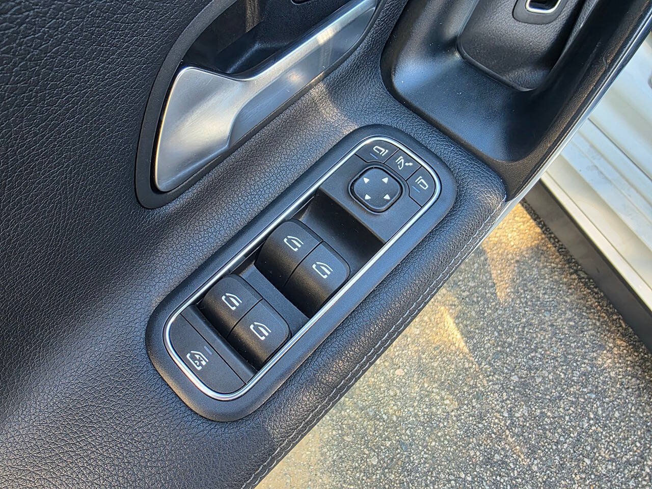 Used 2020 Mercedes-Benz CLA 250 4MATIC image 12