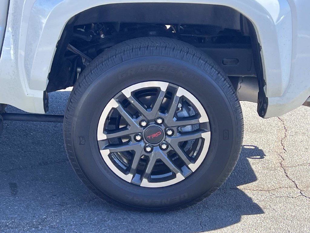 Used 2025 Toyota Tacoma TRD Sport RWD image 13