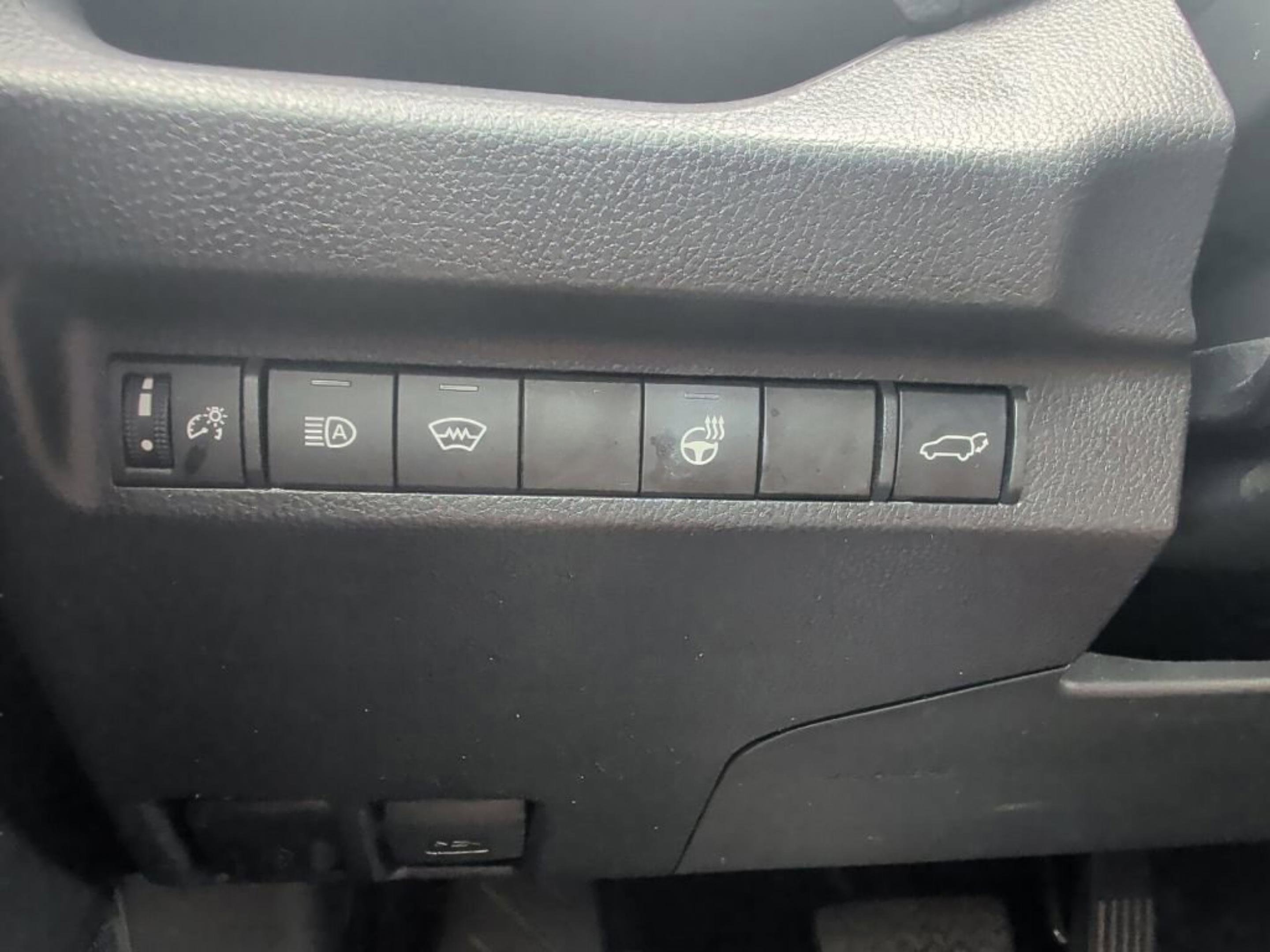 Used 2024 Toyota RAV4 XLE w/ Convenience Package AWD/4WD image 27