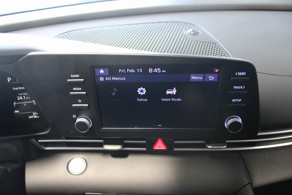 Used 2023 Hyundai Elantra SEL image 27