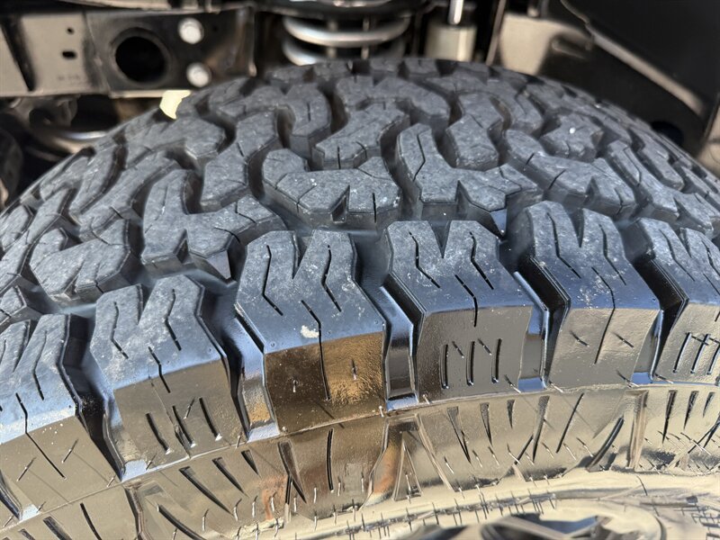 Used 2018 Jeep Wrangler Sport AWD/4WD image 17