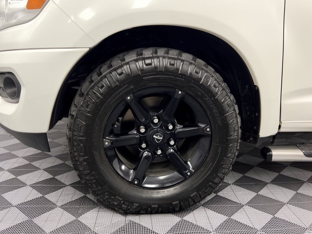 Used 2023 RAM 1500 Laramie AWD/4WD image 13