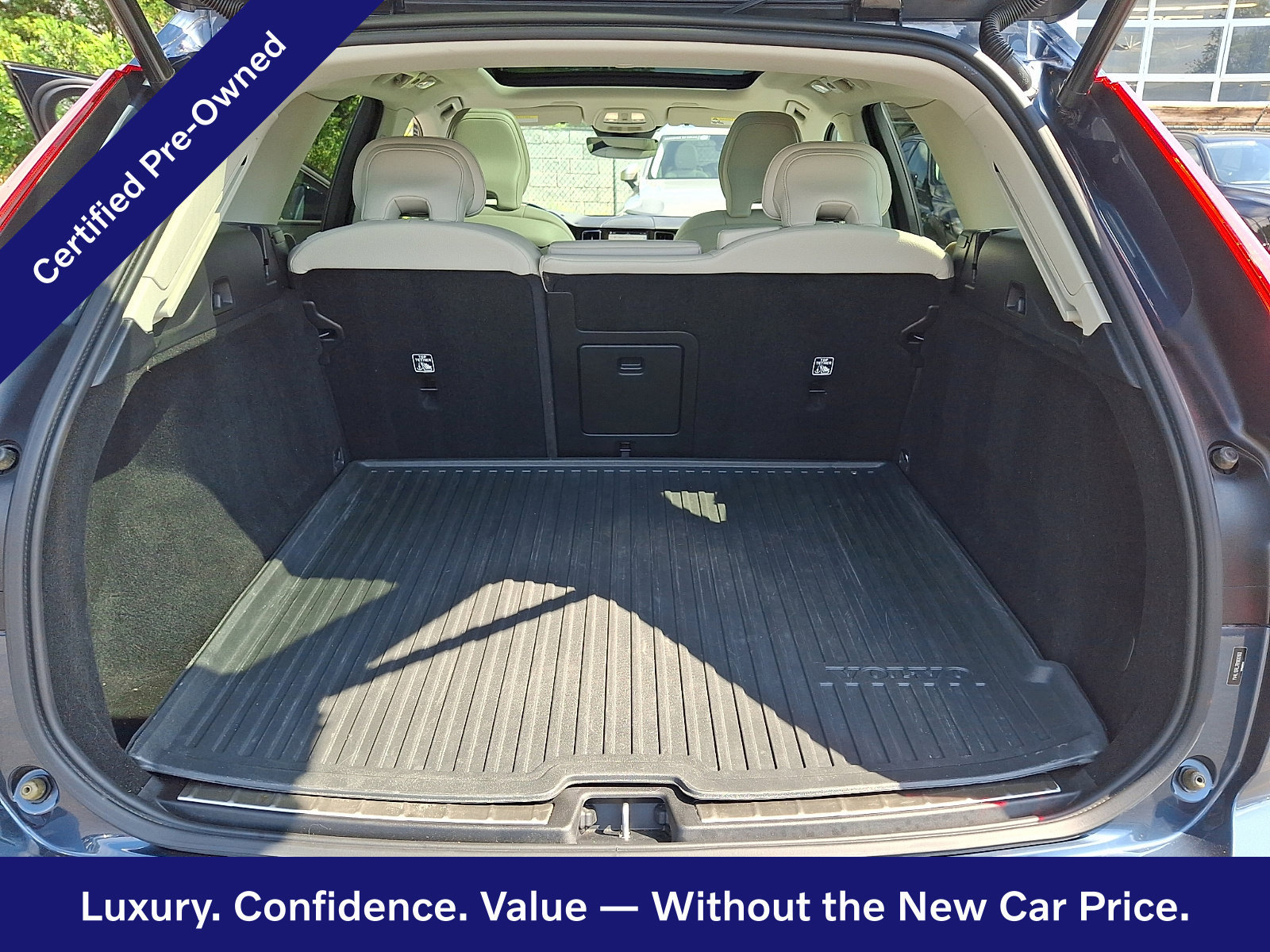 Certified 2024 Volvo XC60 B5 Plus w/ Climate Package AWD/4WD image 29