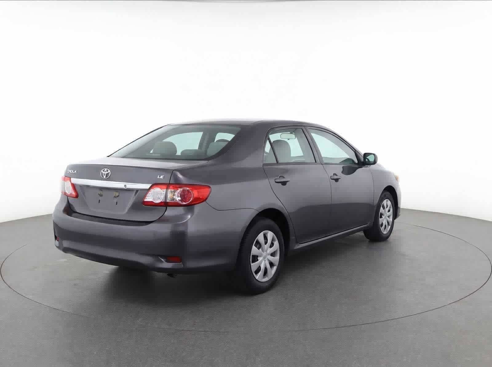 Used 2011 Toyota Corolla LE FWD image 4