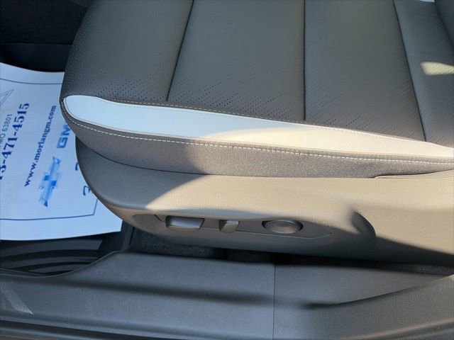 New 2026 Buick Envision Sport Touring image 18