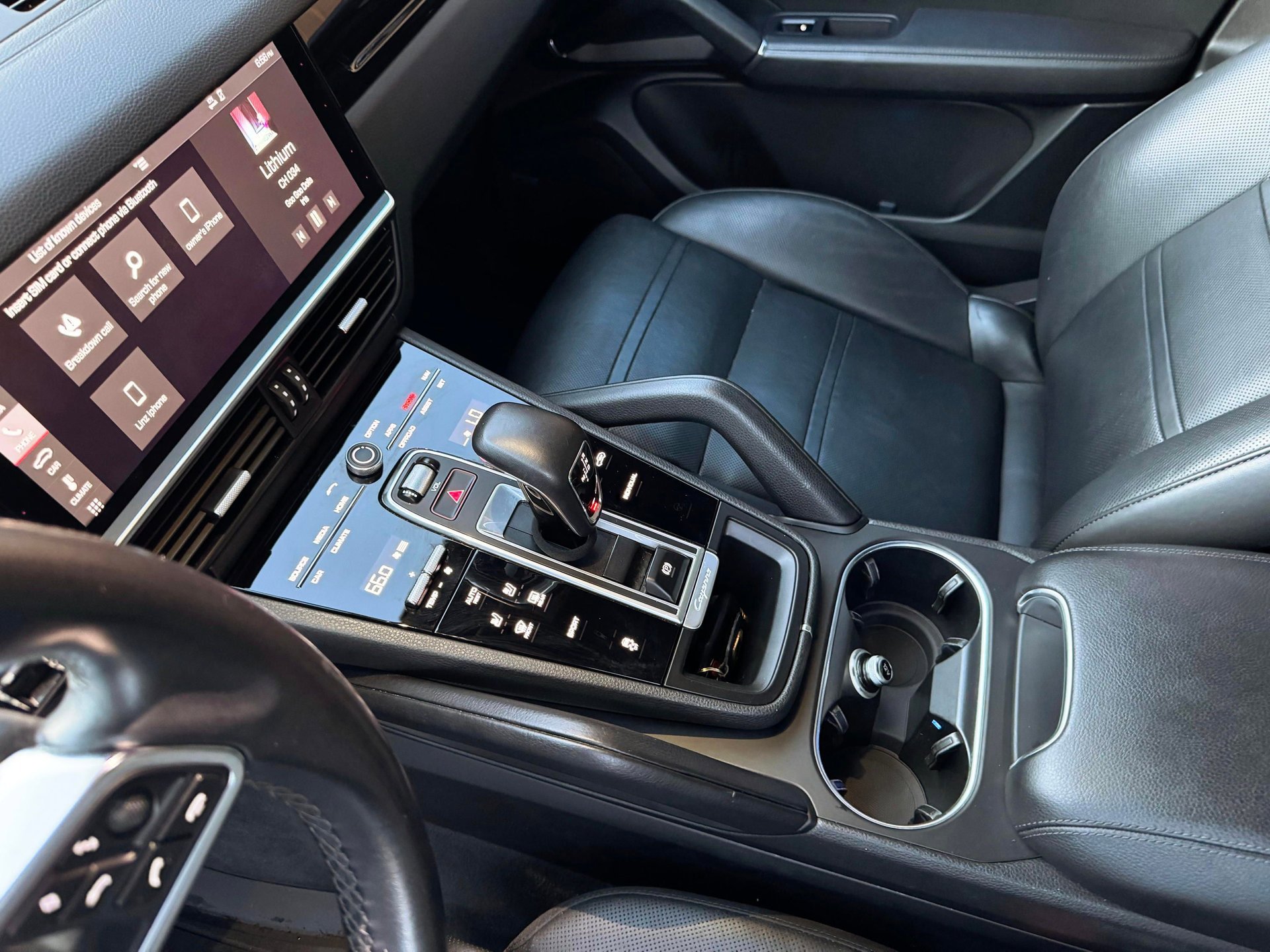 Used 2019 Porsche Cayenne image 16