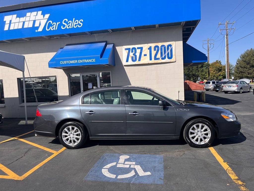 Used 2011 Buick Lucerne CXL FWD image 2