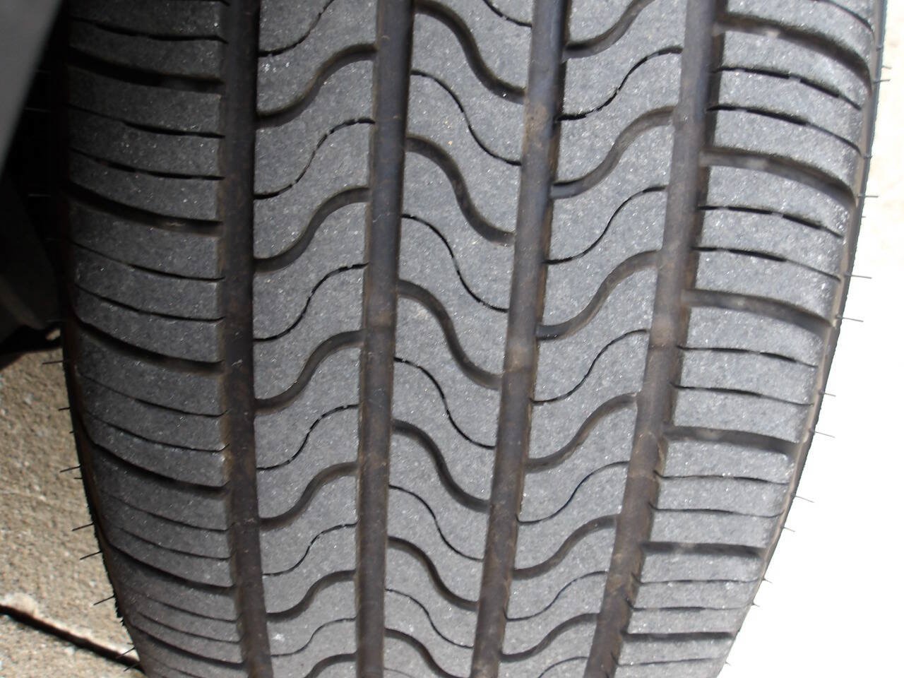Used 2014 Ford Escape S FWD image 39