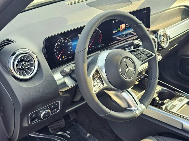 New 2026 Mercedes-Benz GLB 250 4MATIC image 15