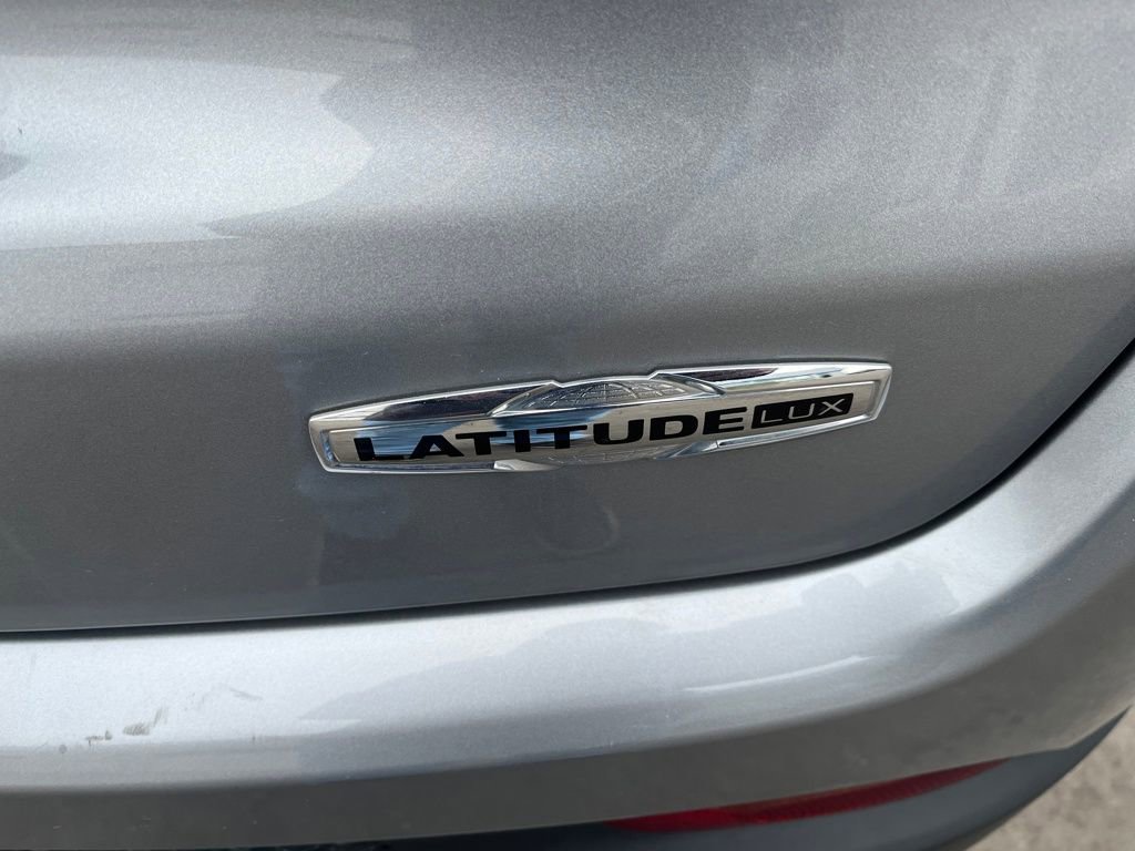 Used 2022 Jeep Compass Latitude image 33