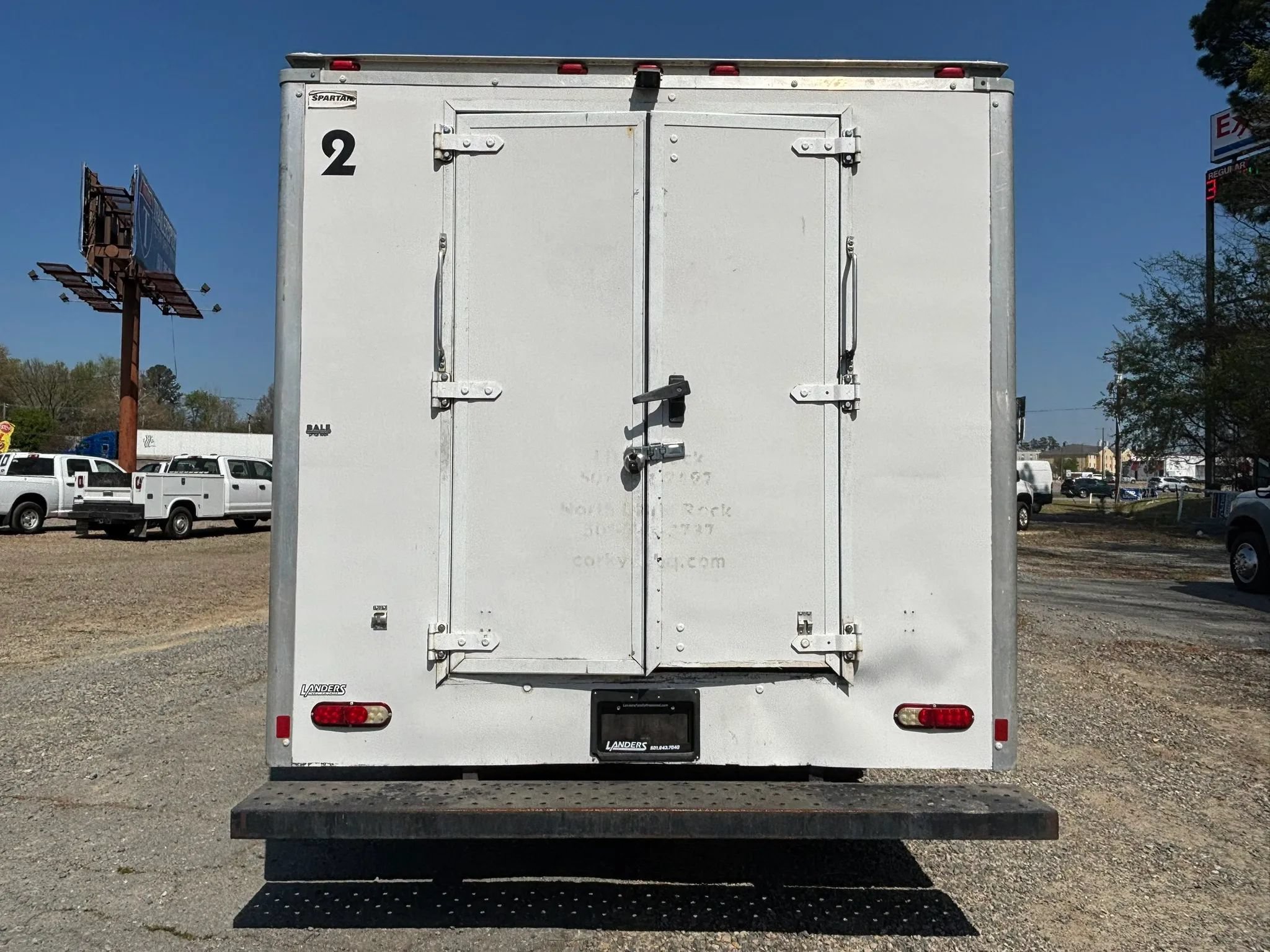 Used 2016 Chevrolet Express 3500 RWD image 9