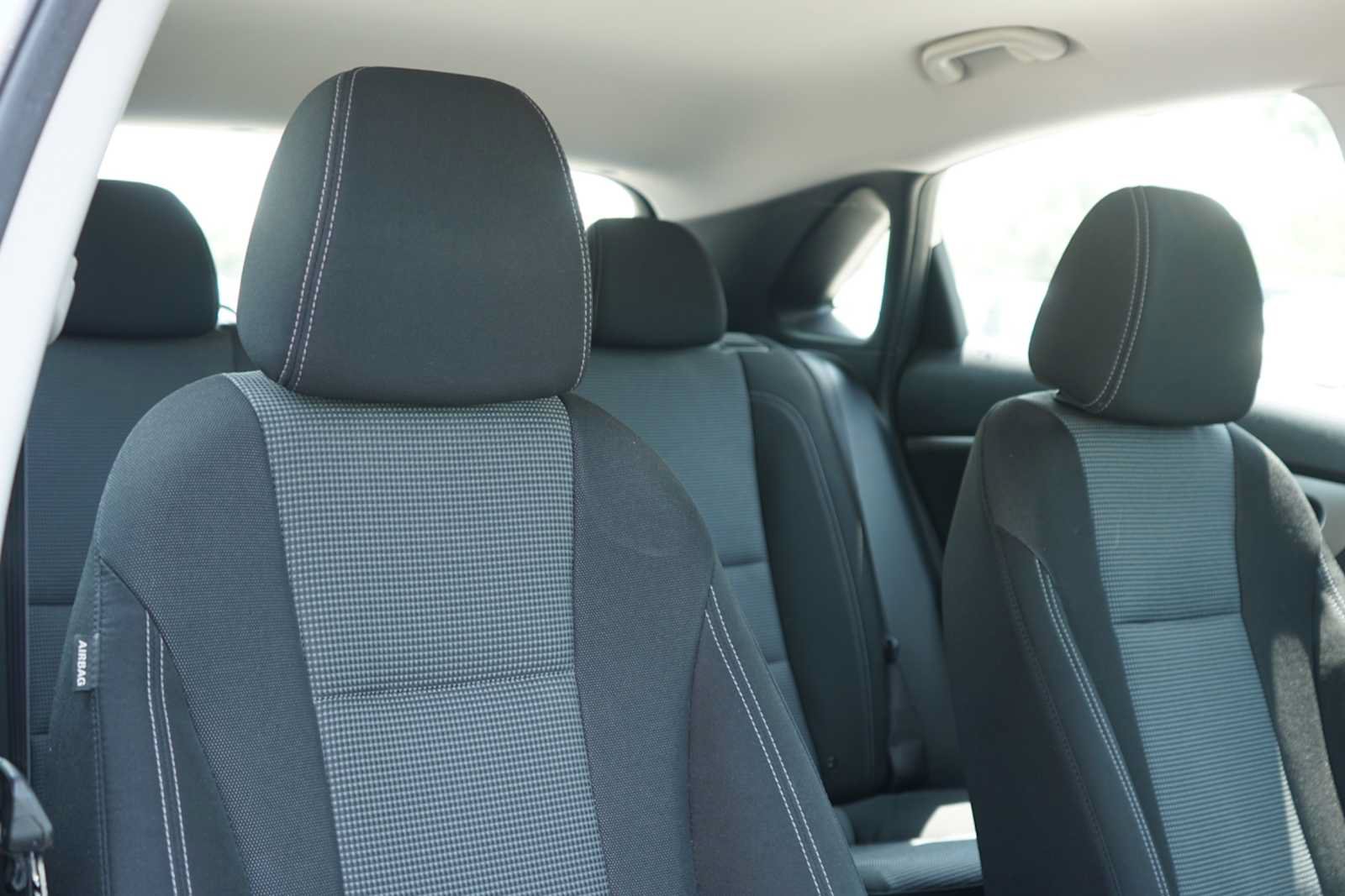 Used 2016 Hyundai Elantra GT FWD image 23