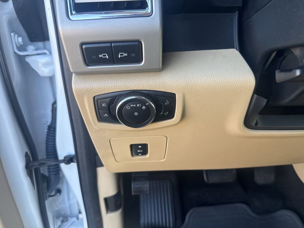 Used 2016 Ford F150 Lariat w/ Equipment Group 501A Mid image 20