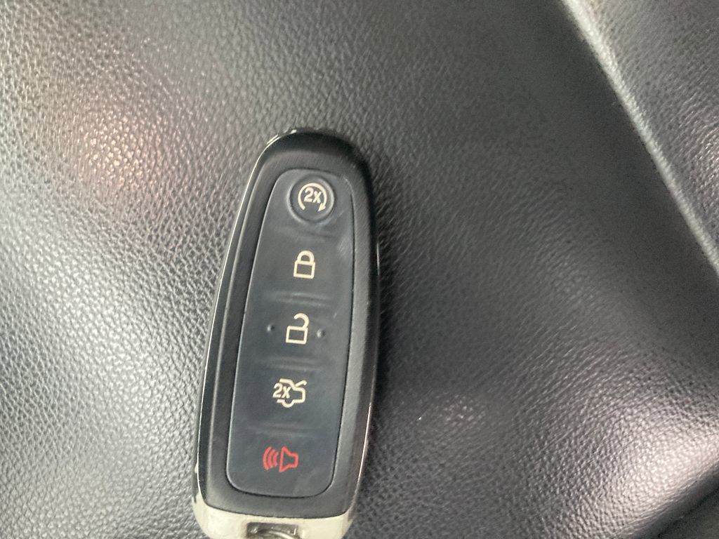 Used 2019 Ford Escape SEL image 33