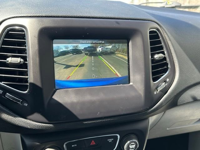 Used 2019 Jeep Compass Latitude w/ Safety & Security Group image 27