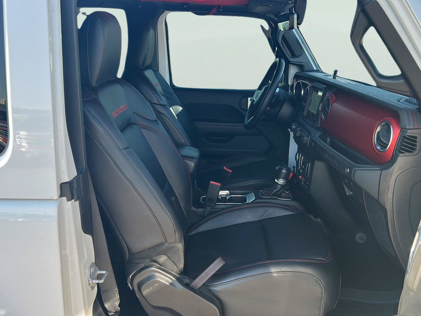 Used 2018 Jeep Wrangler Rubicon AWD/4WD image 23