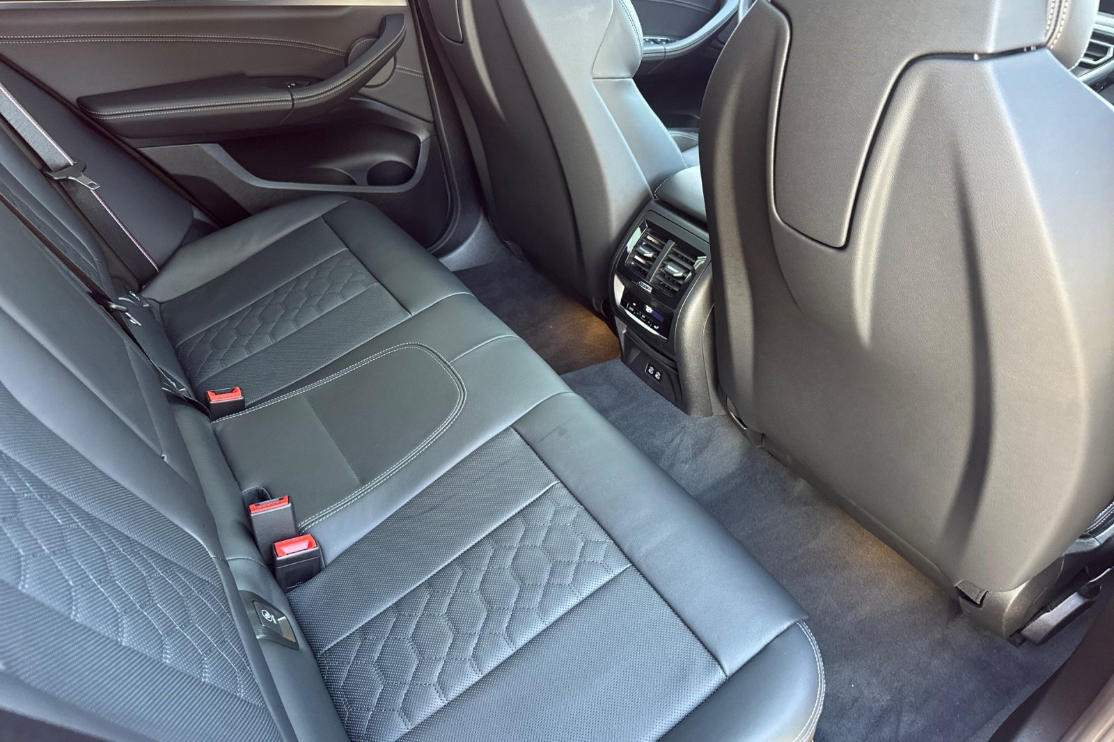 Used 2025 BMW X4 M w/ Competition Package AWD/4WD image 33