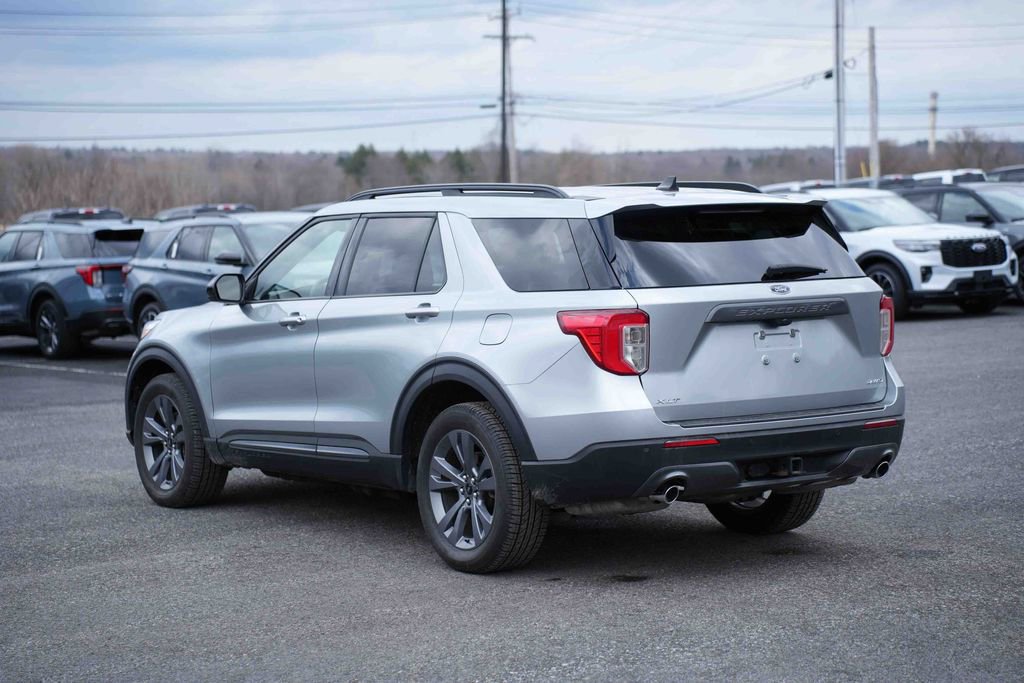 Certified 2023 Ford Explorer XLT w/ Equipment Group 202A image 7