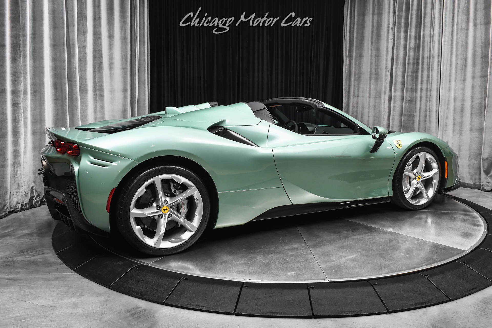 Used 2025 Ferrari SF90 Spider image 5