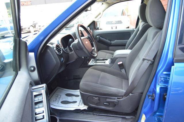 Used 2010 Ford Explorer Sport Trac XLT AWD/4WD image 37