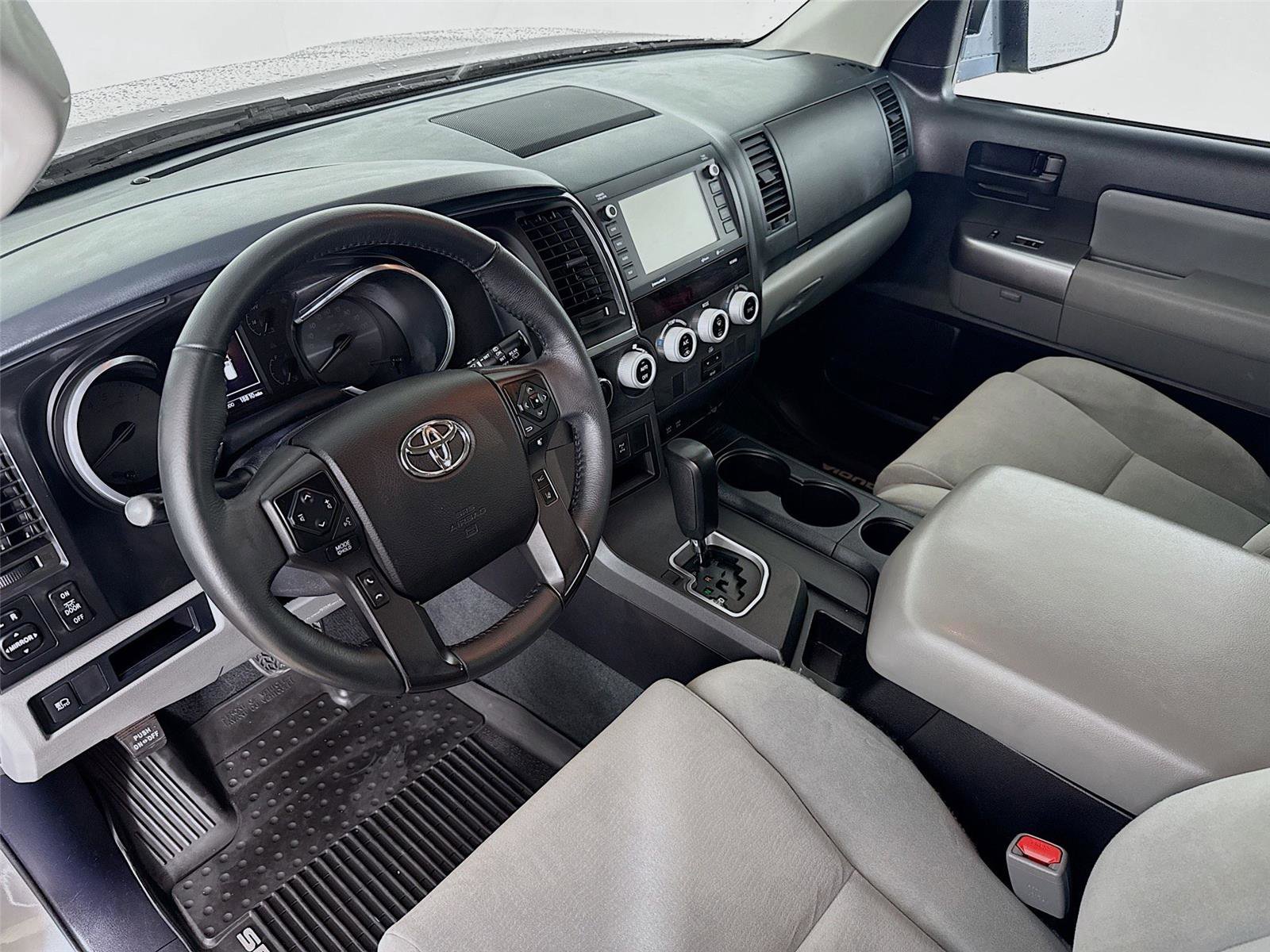 Used 2021 Toyota Sequoia SR5 image 10