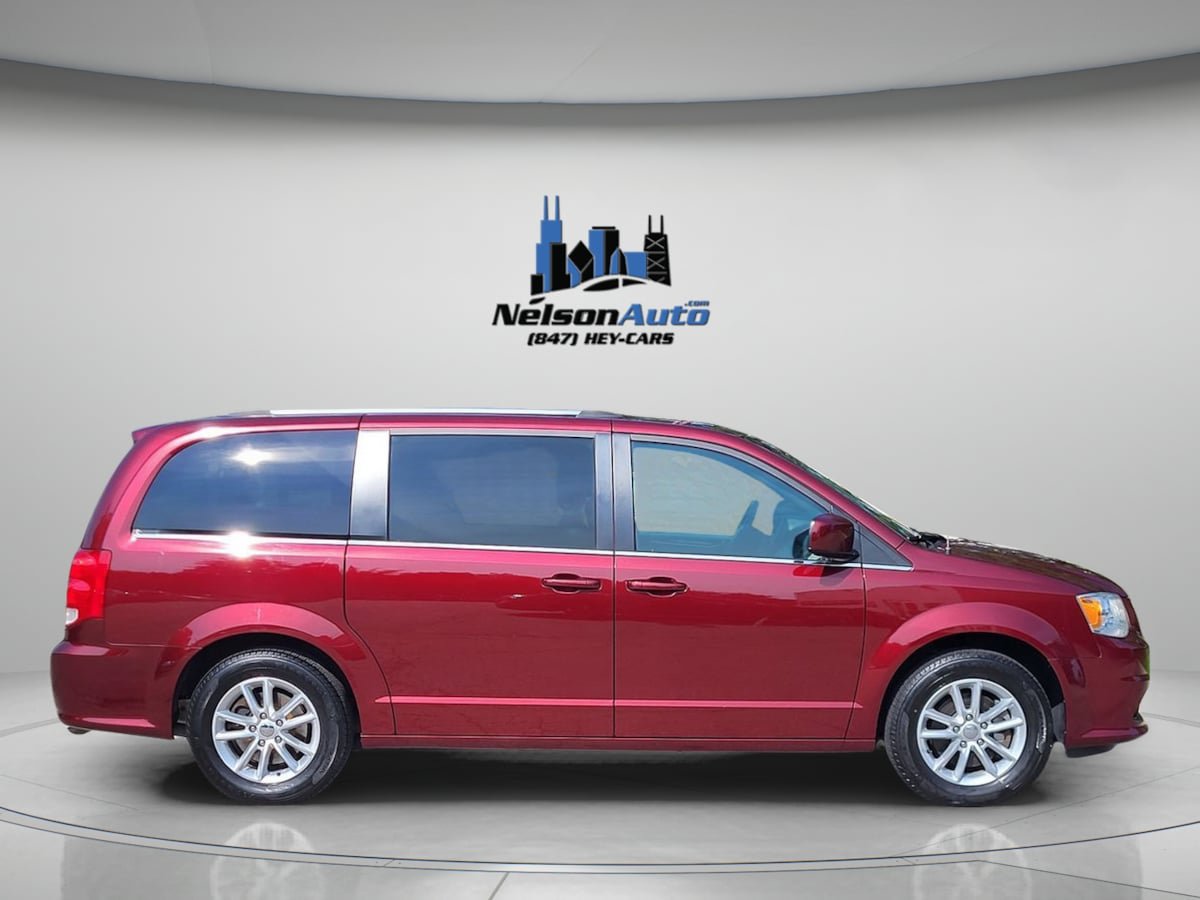 Used 2020 Dodge Grand Caravan SXT FWD image 3