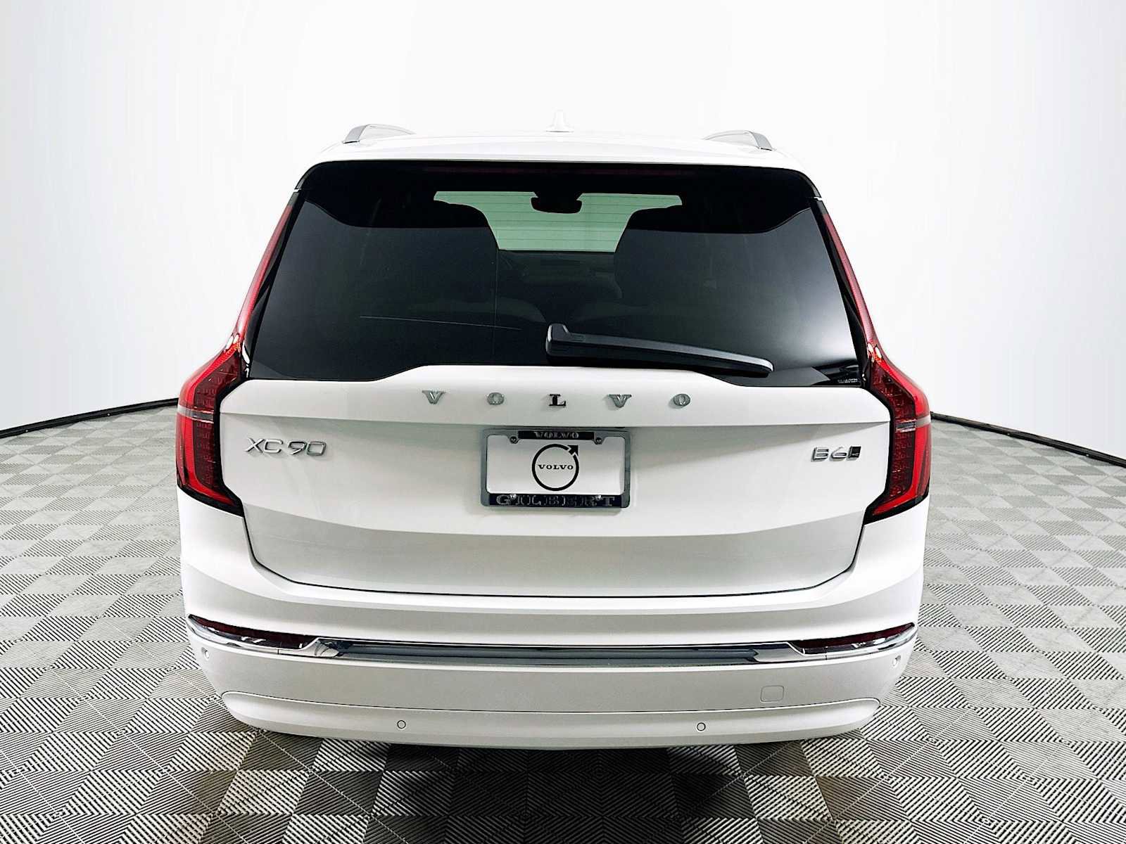 New 2026 Volvo XC90 B6 Core image 6