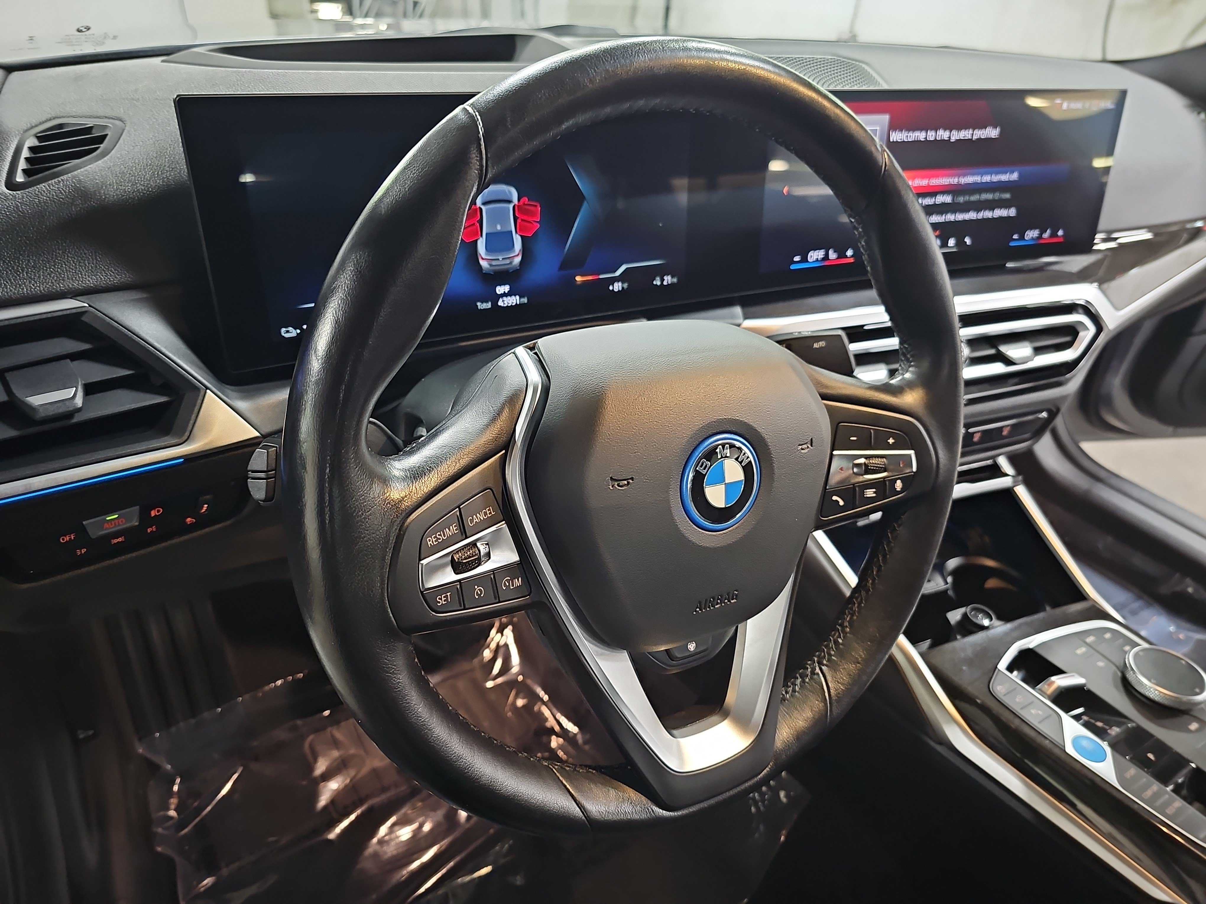 Used 2024 BMW i4 eDrive35 w/ Premium Package RWD image 16