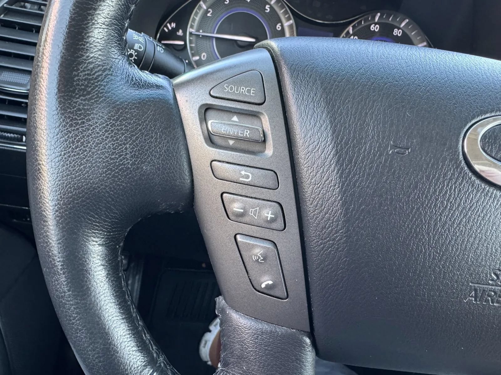 Used 2012 INFINITI QX56 4WD w/ Theater Pkg image 24