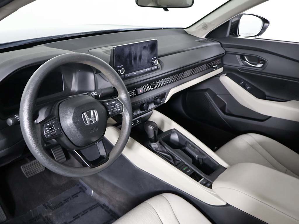 Used 2023 Honda Accord EX image 25