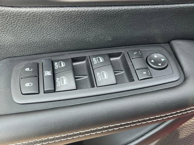 New 2026 Chrysler Pacifica Select AWD/4WD image 16