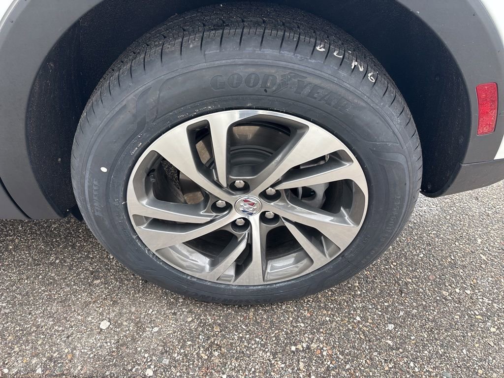Certified 2023 Buick Envision Essence image 9