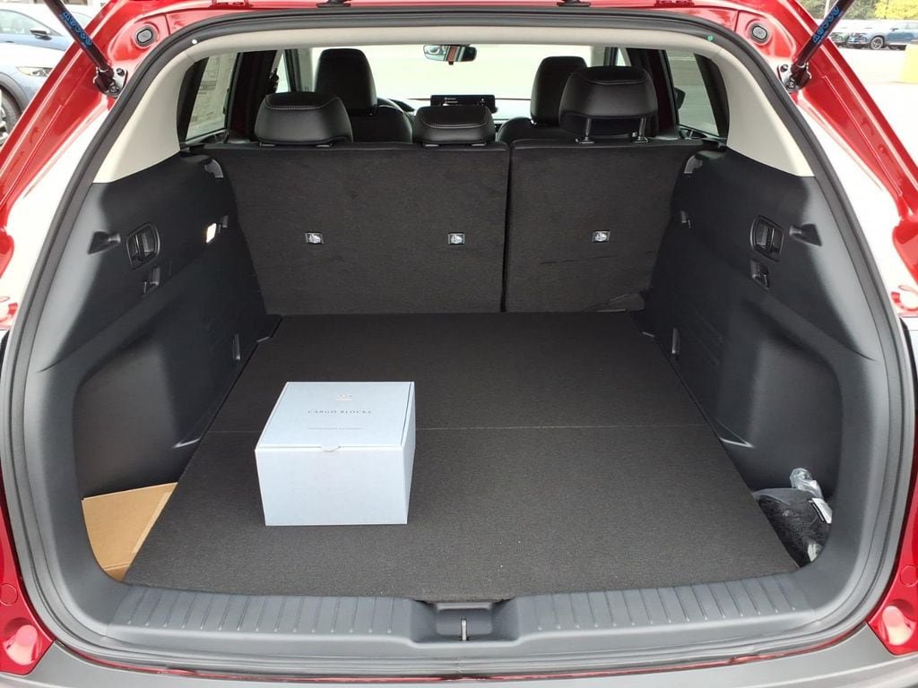 New 2026 MAZDA CX-50 AWD 2.5 S w/ Cargo Package image 10