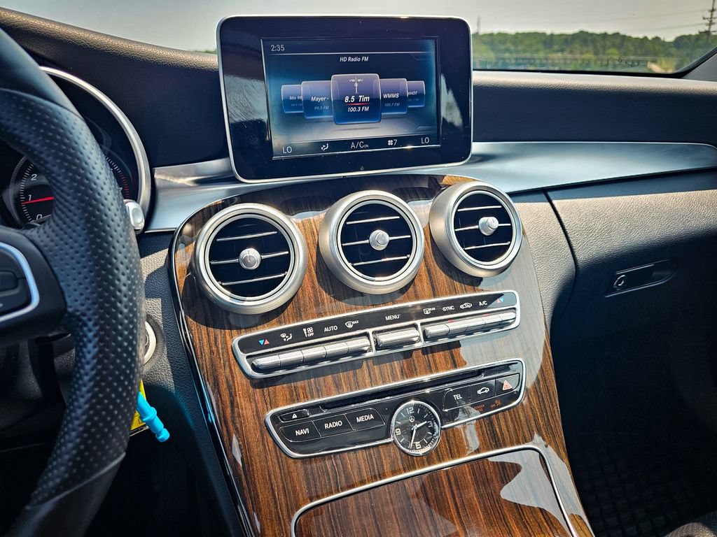Used 2017 Mercedes-Benz C 300 4MATIC Sedan image 22