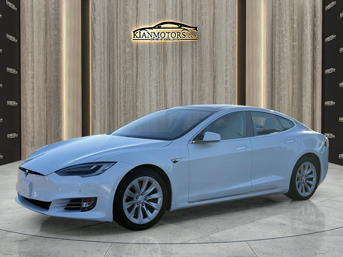 Used 2016 Tesla Model S 60 image 3