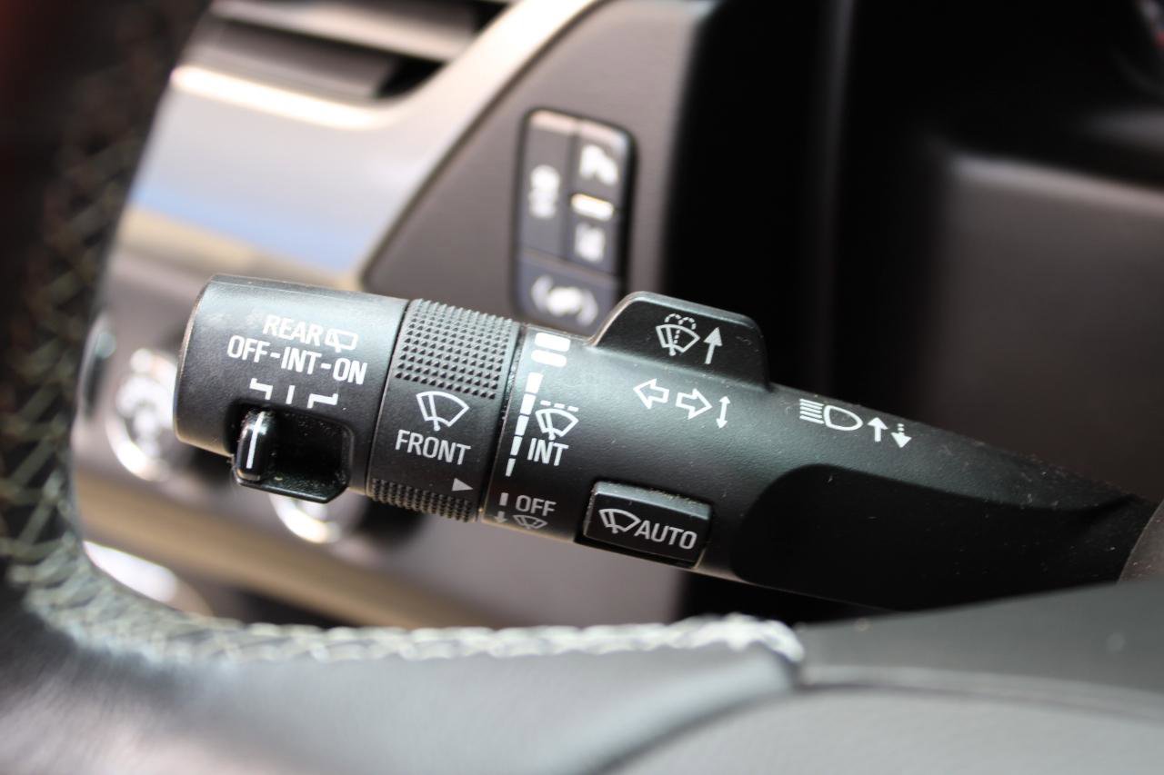 Used 2015 Chevrolet Tahoe LTZ AWD/4WD image 31