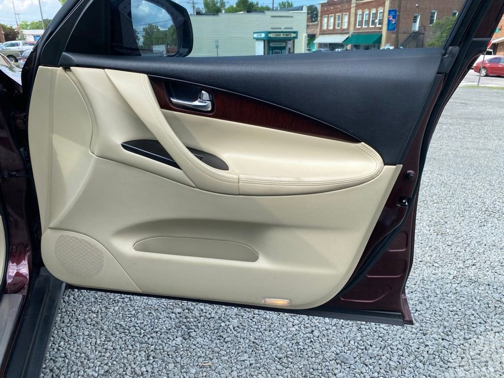 Used 2016 INFINITI QX50 2WD w/ Deluxe Touring Package image 21