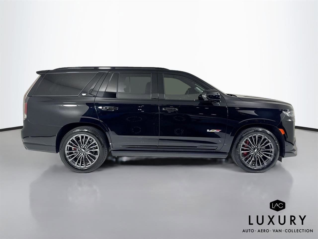 Used 2023 Cadillac Escalade V w/ LPO, Floor Liner Package image 5