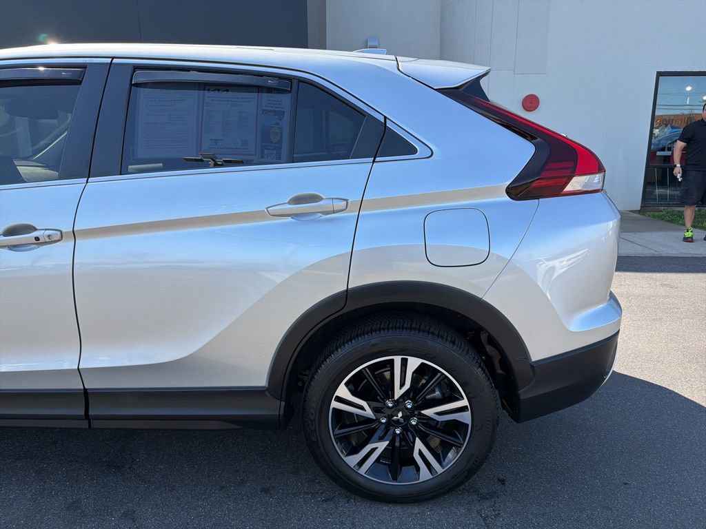 Used 2023 Mitsubishi Eclipse Cross SEL image 9
