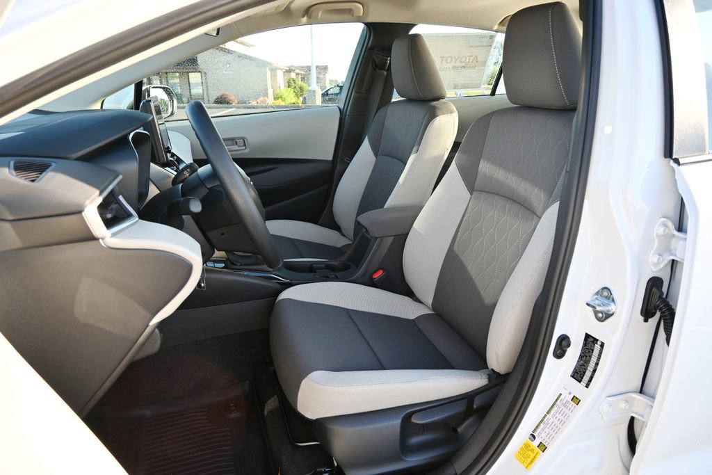 New 2026 Toyota Corolla LE FWD image 10