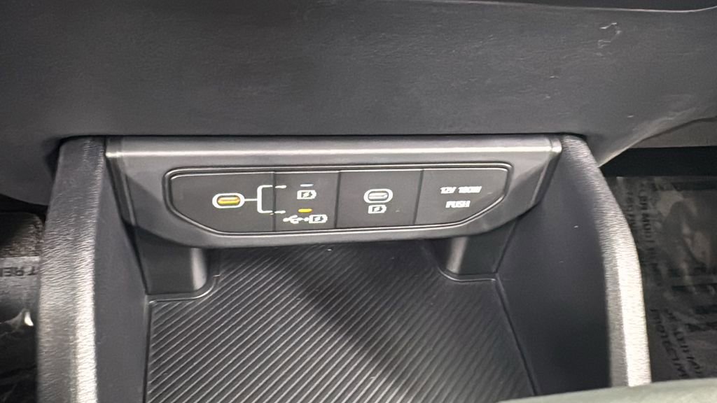 New 2025 Kia K4 LXS image 25