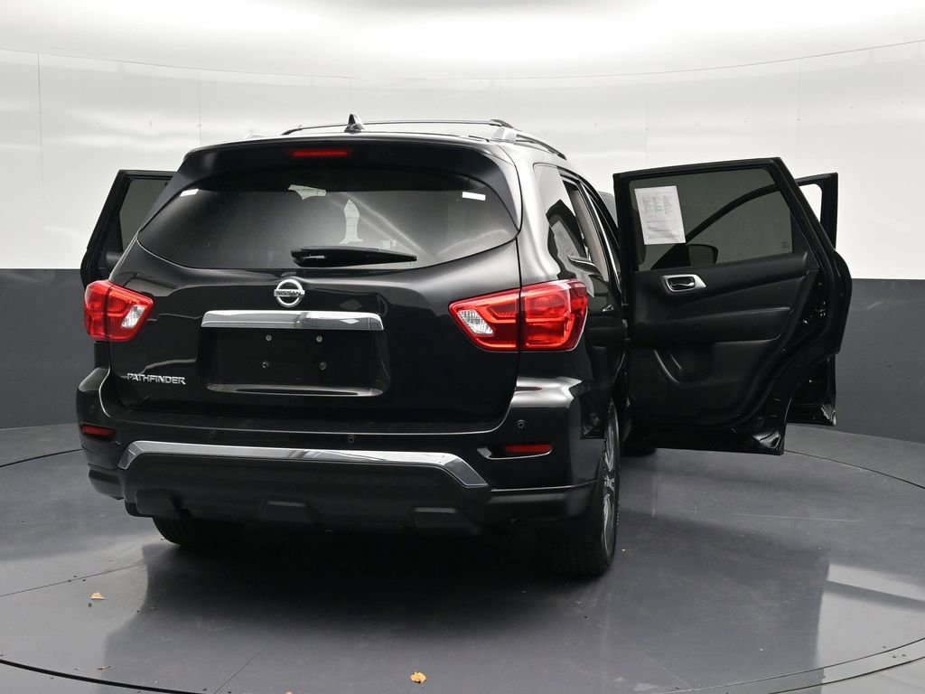 Used 2019 Nissan Pathfinder S image 39