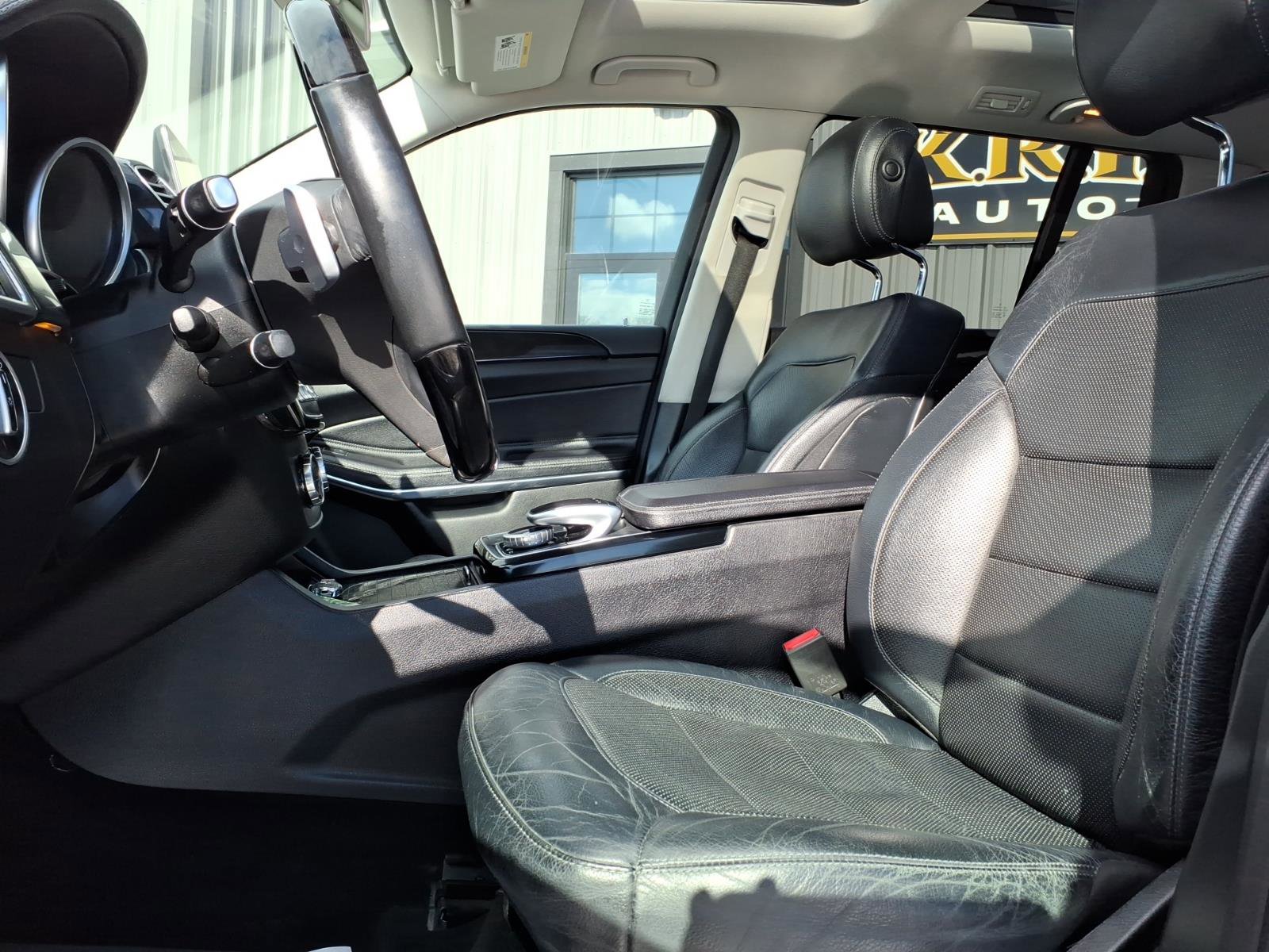 Used 2018 Mercedes-Benz GLS 550 4MATIC image 8